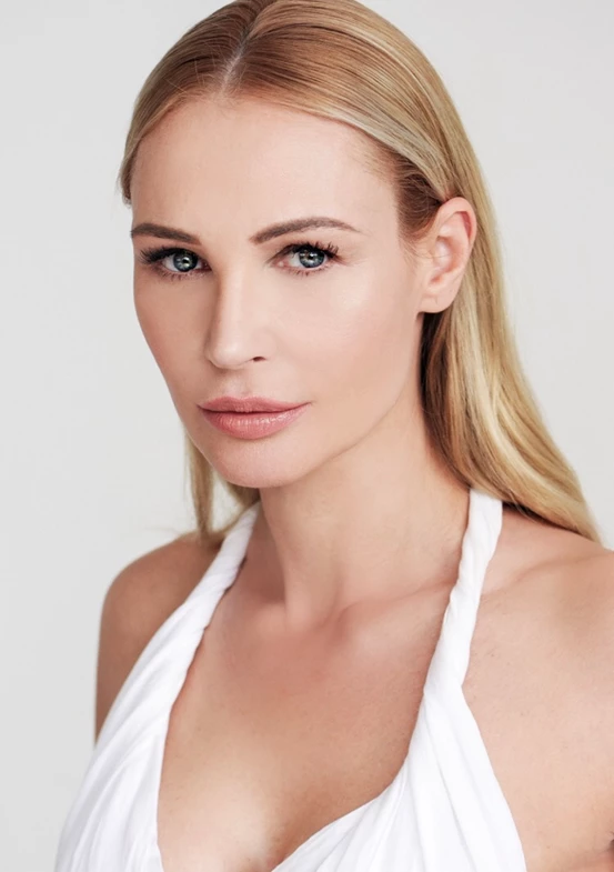 Melanie J.
