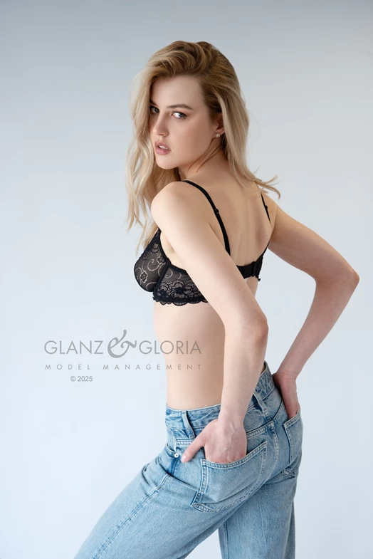 Oksana T.