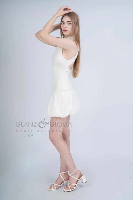 Daryna B.