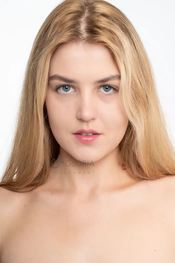 Oksana T.